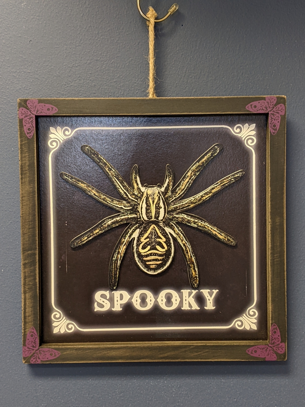 Spooky Spider Halloween Wall Decor - Seasonal Decor - 9.5"x9.5" - Used